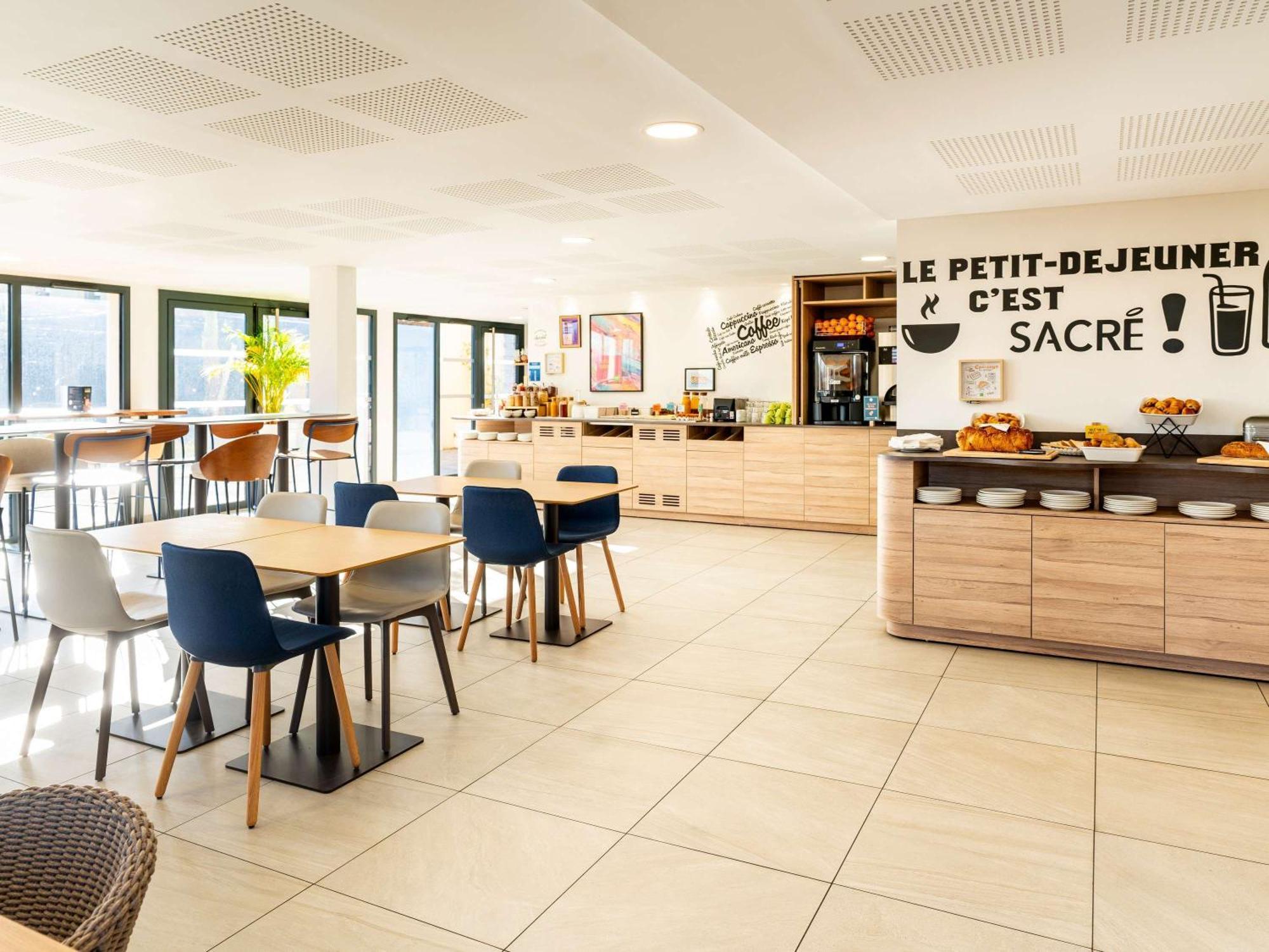 Hotel Ibis Styles Cabries Aix-En-Provence Tgv Exterior foto